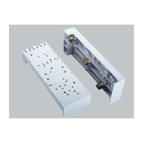 32001 - 32001 WÖHNER Adapter 200A, 108x315. 100Energy System