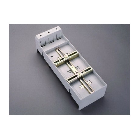 32168 - 32168 WÖHNER EQUES 60Classic, Univ Adapter. 3p, 250A, 110x320 60Classic System, Terminals Above