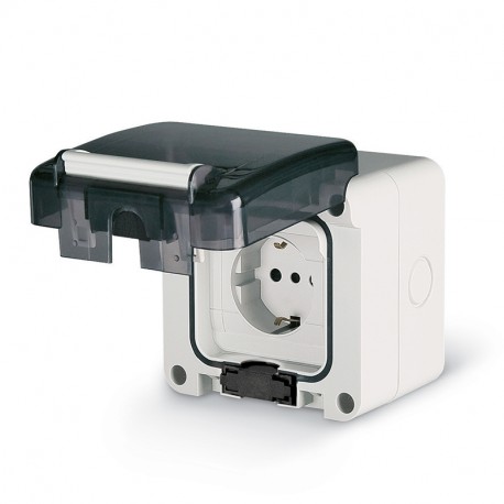 137.6404 - 137.6404 SCAME SOCKET P30 16A 95X95