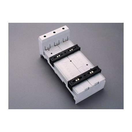 32214 - 32214 WOEHNER EQUES 60Classic, Adapt. Univ. 200A, 3p, 108x222 60Classic System, Terminals Above