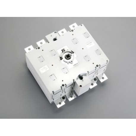 33470 - 33470 WÖHNER CAPUS Panel, 3P+N load cut switch without lever, 630A, M12 screw