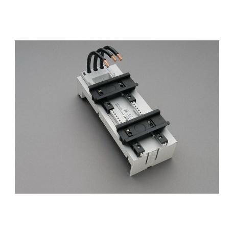 32459 - 32459 WÖHNER Adapter EQUES 60Classic 63A, 2 adjustable guides, 81mm L: 200 10mm2 cable