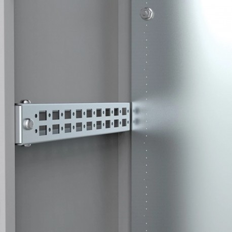 DIP210 - DIP210 ELDON Perf. Interior prof. D210mm, zinc-plated Steel. 4 units.