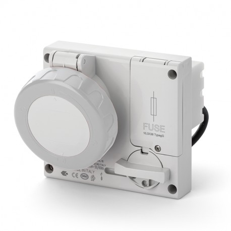 406.16834 - 406.16834 SCAME INTERLOCKED SOCKET 2P+E IP67 16A 3h