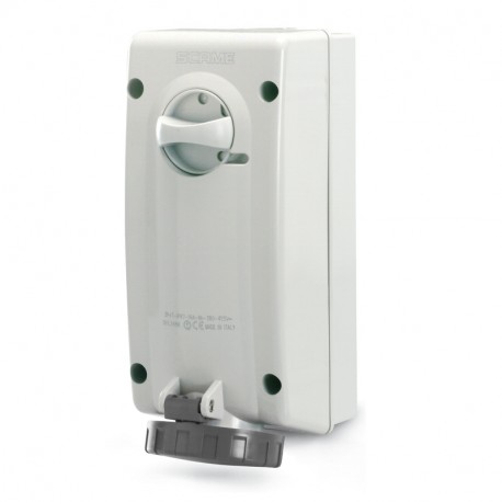 561.16833 - 561.16833 SCAME INTERLOCKED SOCKET 2P+E IP67 16A 12h